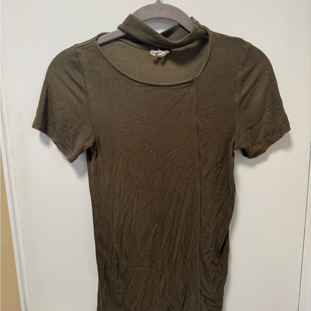 Cut out Tee